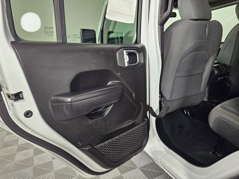 Used 2024 Jeep Wrangler Sport S image 30