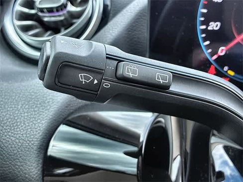 Used 2023 Mercedes-Benz GLA 250 4MATIC image 28