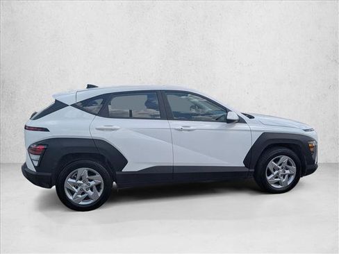 Used 2025 Hyundai Kona SE FWD image 4