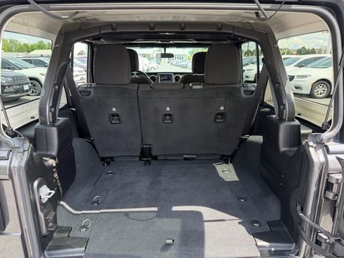 Used 2022 Jeep Wrangler Unlimited Sport AWD/4WD image 16