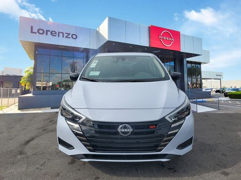 New 2025 Nissan Versa SR w/ Trunk Package image 2