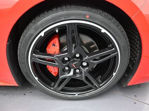 Used 2022 Chevrolet Corvette Stingray Convertible w/ 1LT RWD image 9