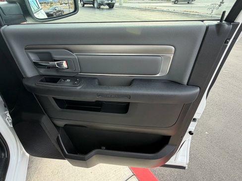 Used 2024 RAM 1500 Classic SLT image 19