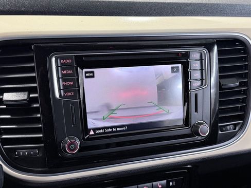 Used 2019 Volkswagen Beetle 2.0T Final Edition SEL image 30