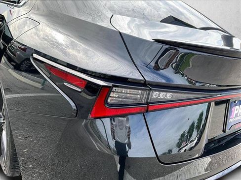 Used 2022 Lexus IS 350 F Sport AWD/4WD image 29
