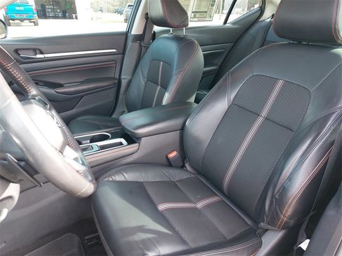 Used 2023 Nissan Altima 2.5 SR image 12