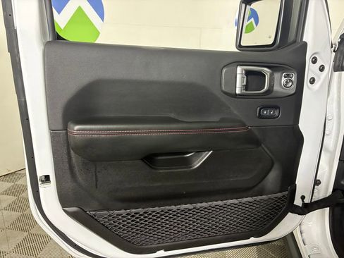 Used 2024 Jeep Wrangler Rubicon w/ Convenience Group image 21