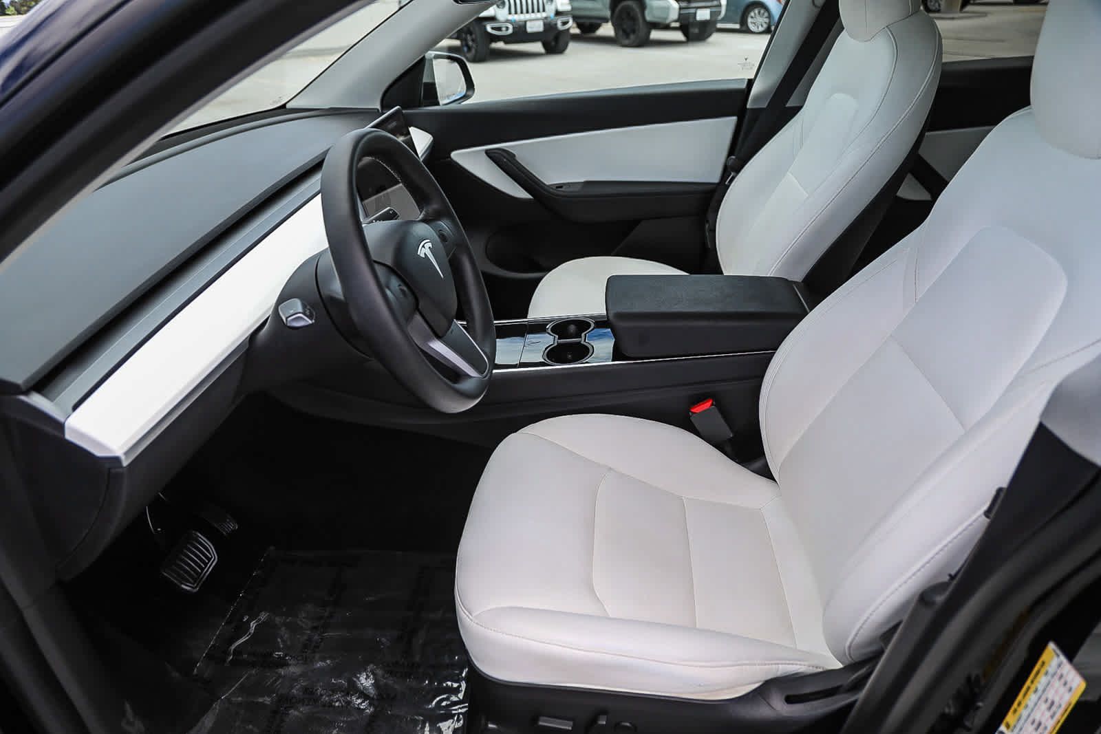 Used 2020 Tesla Model Y Long Range AWD/4WD image 17