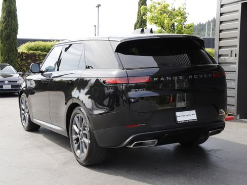 New 2026 Land Rover Range Rover Sport SE AWD/4WD image 8