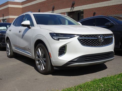 Used 2023 Buick Envision Avenir AWD/4WD image 3