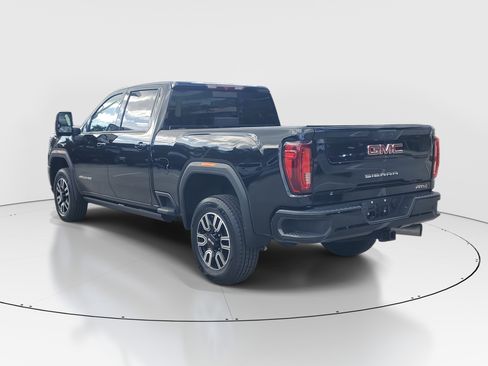 Used 2023 GMC Sierra 2500 AT4 w/ AT4 Preferred Package image 5