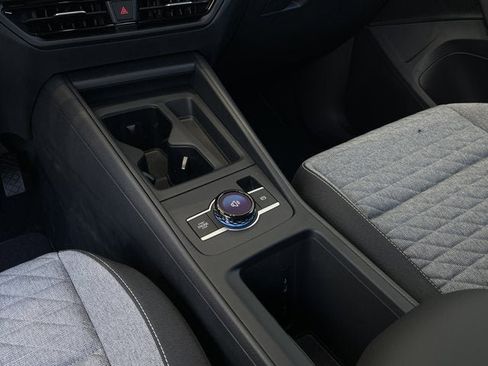 New 2025 Volkswagen Tiguan S image 23