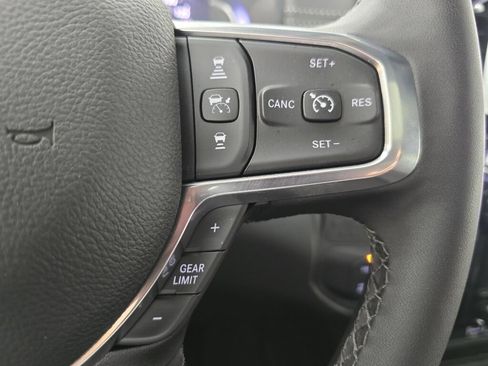 New 2026 RAM 2500 Laramie AWD/4WD image 28