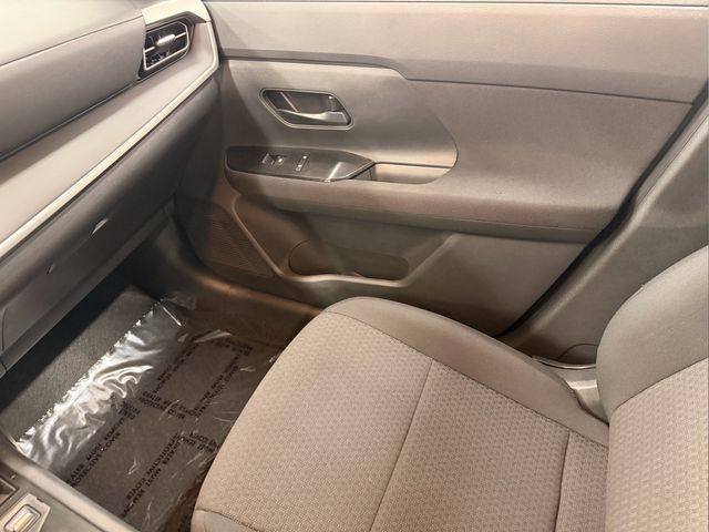 Certified 2025 Nissan Kicks S FWD image 22
