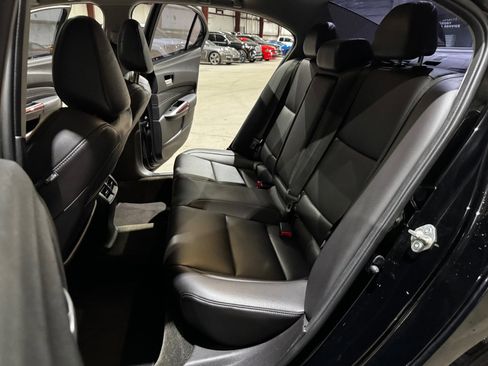 Used 2016 Acura TLX - image 17