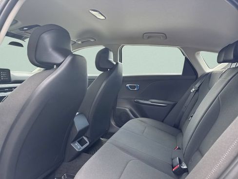 New 2026 Kia K4 FWD image 19