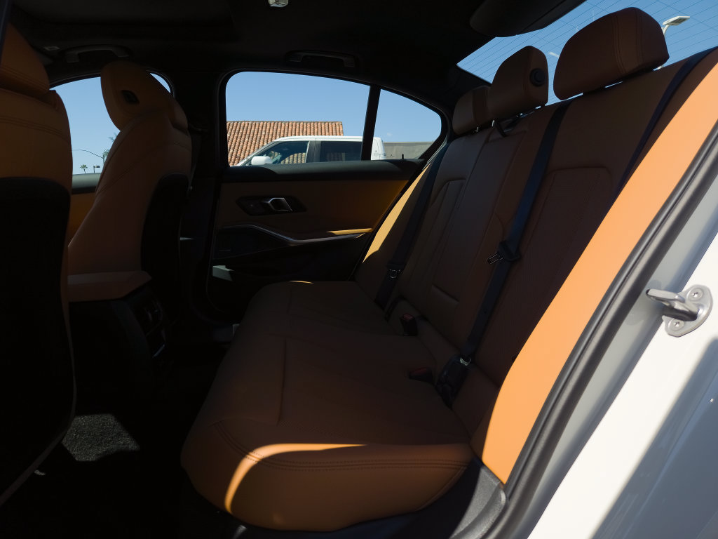 New 2026 BMW 330i Sedan w/ Premium Package RWD image 8