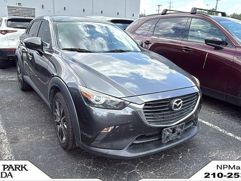 Used 2017 MAZDA CX-3 Touring FWD image 1
