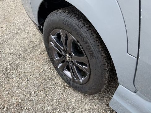 Used 2025 Toyota Sienna XSE image 15