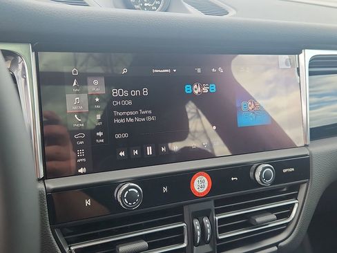 New 2026 Porsche Macan image 16