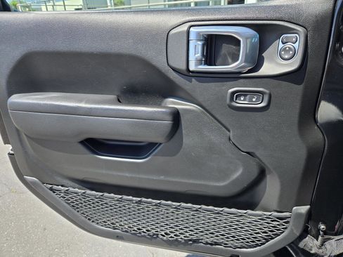 Certified 2022 Jeep Wrangler Unlimited Sport image 21