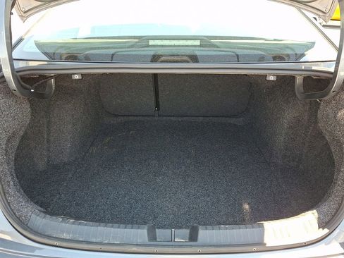 Used 2024 Volkswagen Jetta SE FWD image 30