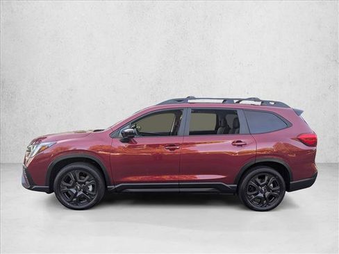 Used 2025 Subaru Ascent Onyx Edition image 5