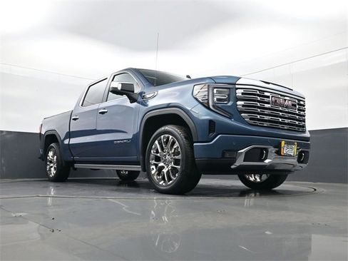 Used 2025 GMC Sierra 1500 Denali w/ Denali Reserve Package image 23