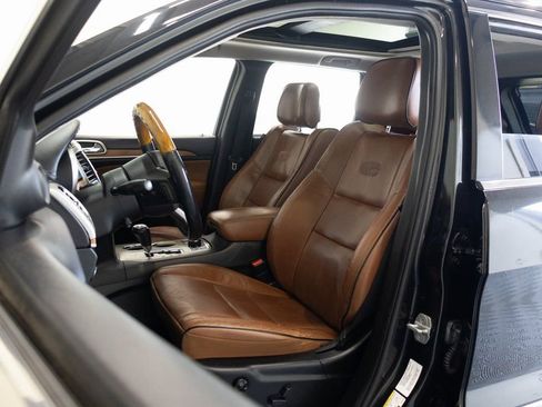 Used 2012 Jeep Grand Cherokee Overland image 18