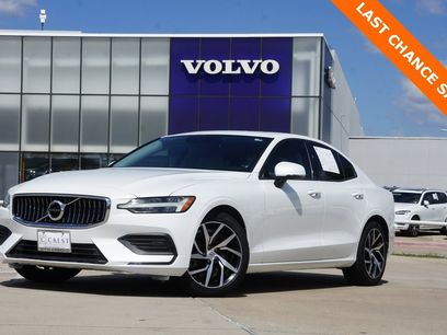 Used 2020 Volvo S60 T6 Momentum
