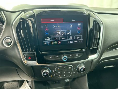 Used 2021 Chevrolet Traverse LT w/ LPO, Blackout Package image 16