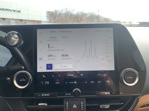 Certified 2025 Lexus NX 250 FWD w/ Towing Package (2000 Lbs) image 24