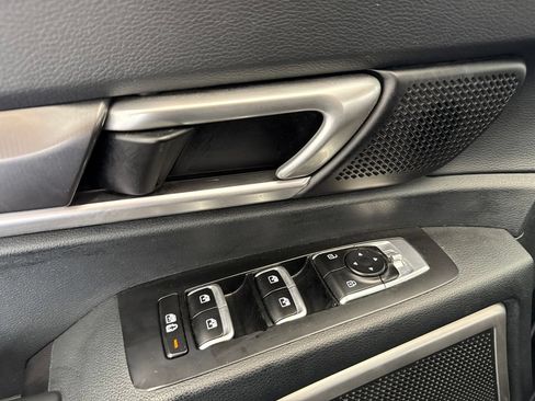 Used 2024 Kia Telluride S FWD image 35