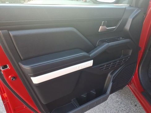 Used 2024 Toyota Tacoma TRD Sport image 7