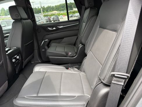 Used 2024 GMC Yukon Denali w/ Max Trailering Package AWD/4WD image 13