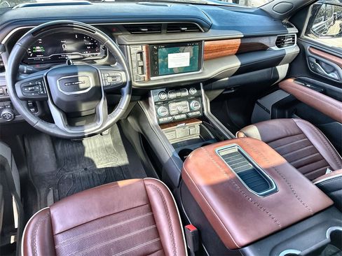 Used 2023 GMC Yukon Denali Ultimate image 20