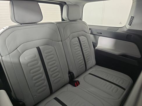 Used 2025 Rivian R1S Adventure image 25