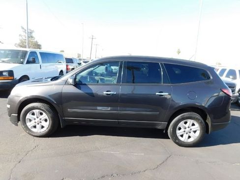 Used 2015 Chevrolet Traverse LS image 4