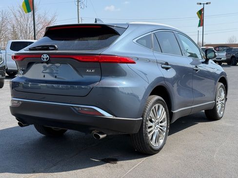Used 2023 Toyota Venza XLE AWD/4WD image 8