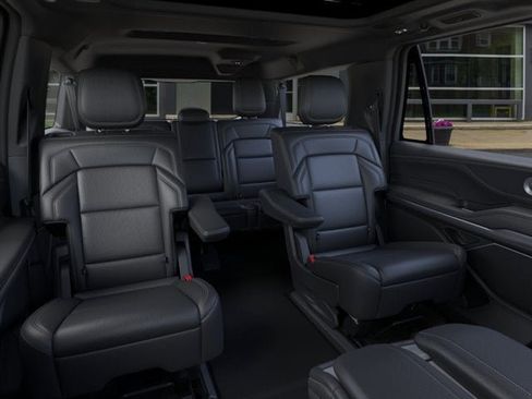 New 2026 Lincoln Navigator L Reserve w/ Jet Appearance Package AWD/4WD image 34