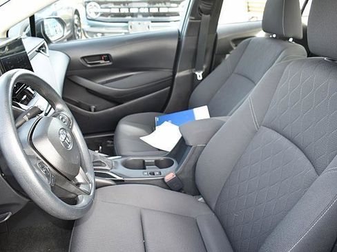 Used 2023 Toyota Corolla LE image 10
