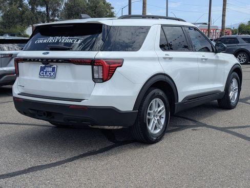 New 2026 Ford Explorer Active RWD image 2