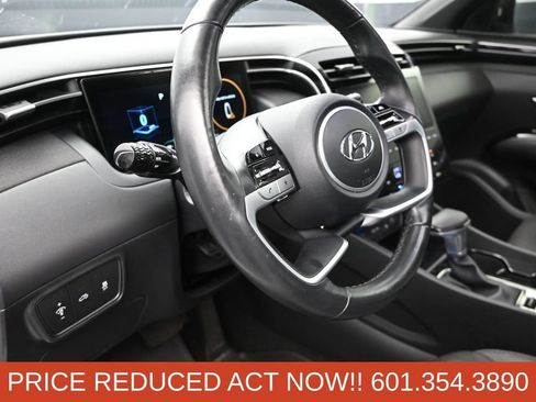 Used 2022 Hyundai Santa Cruz Limited AWD/4WD image 12