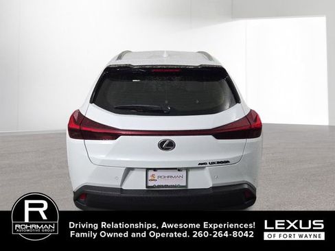 New 2026 Lexus UX 300h AWD image 7