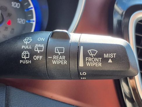 Used 2020 Chrysler Pacifica Limited image 18