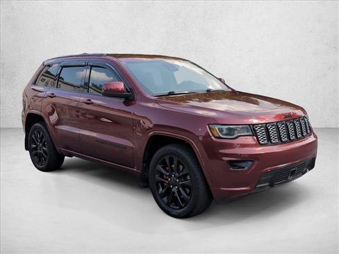 Used 2021 Jeep Grand Cherokee Laredo X AWD/4WD image 3