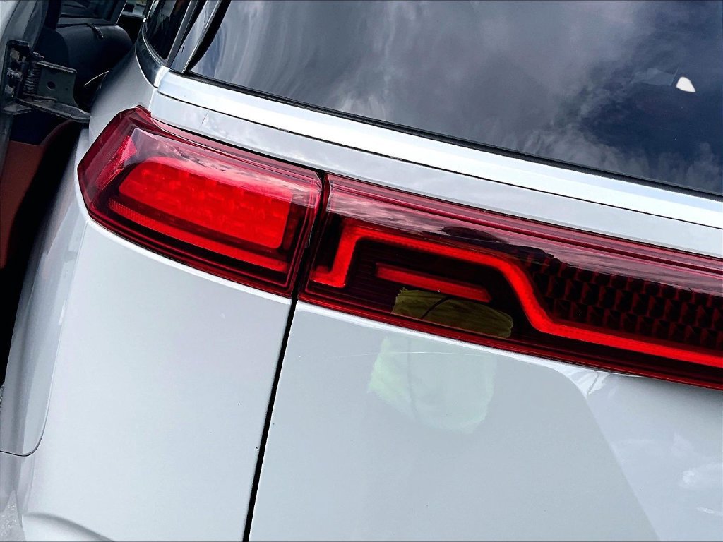 Used 2022 Kia Carnival SX Prestige FWD image 31
