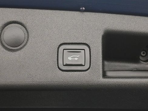 Used 2019 Chevrolet Equinox LT AWD/4WD image 45