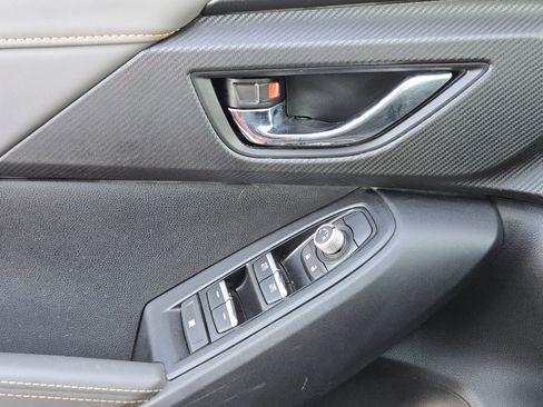 Used 2024 Subaru Crosstrek 2.5i Limited w/ Crosstrek Mirror Package image 21