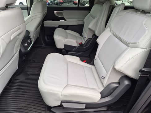 New 2026 Ford Expedition Max Platinum AWD/4WD image 21